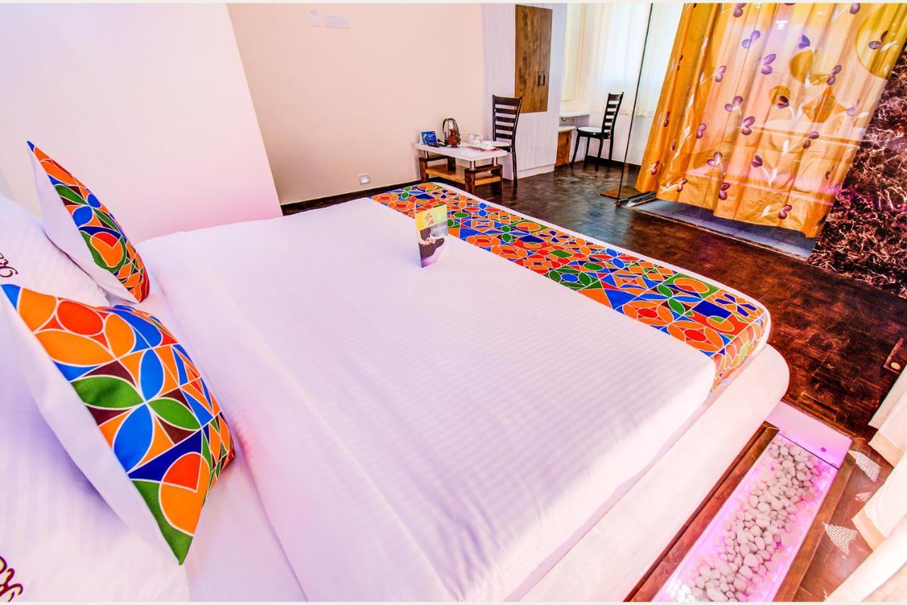 Hotel Oyo 27753 Kasa Luxury 3*