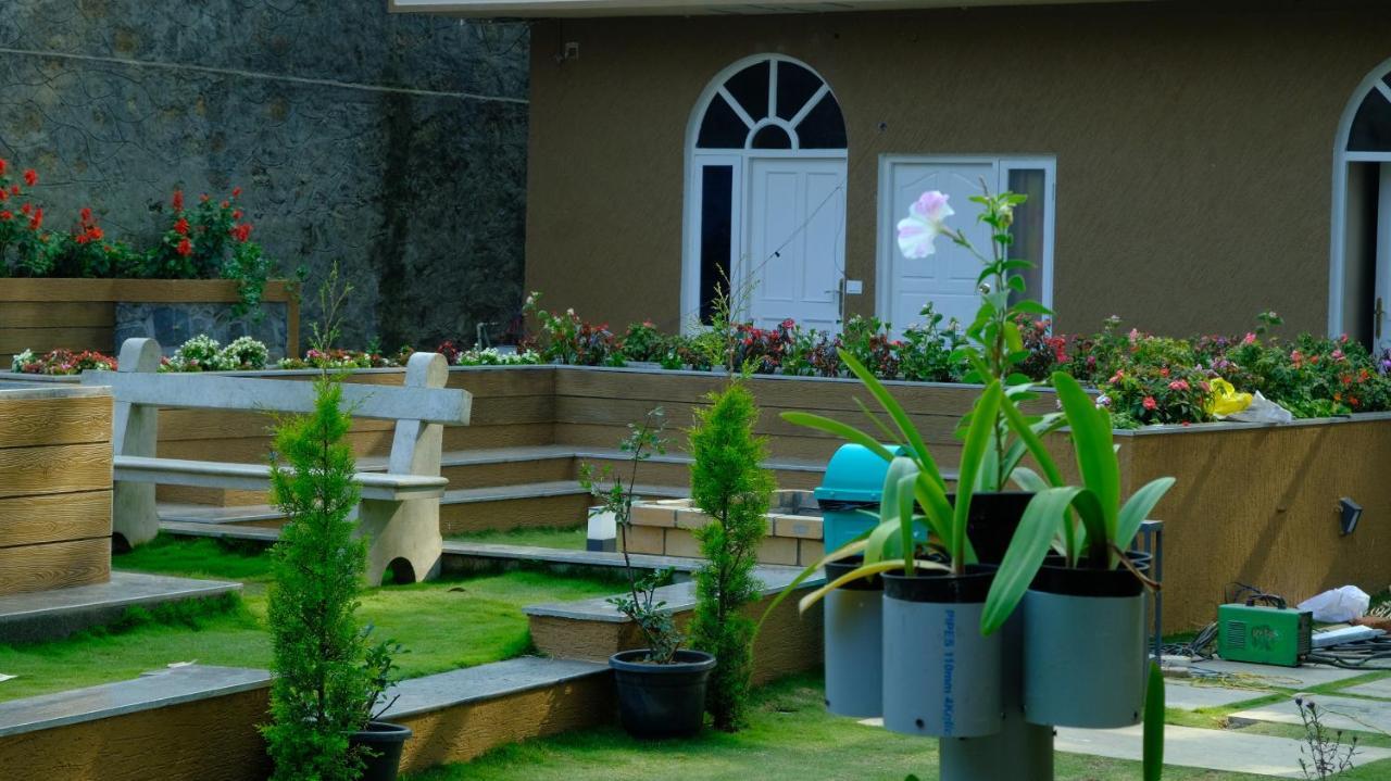Western Valley Homestays