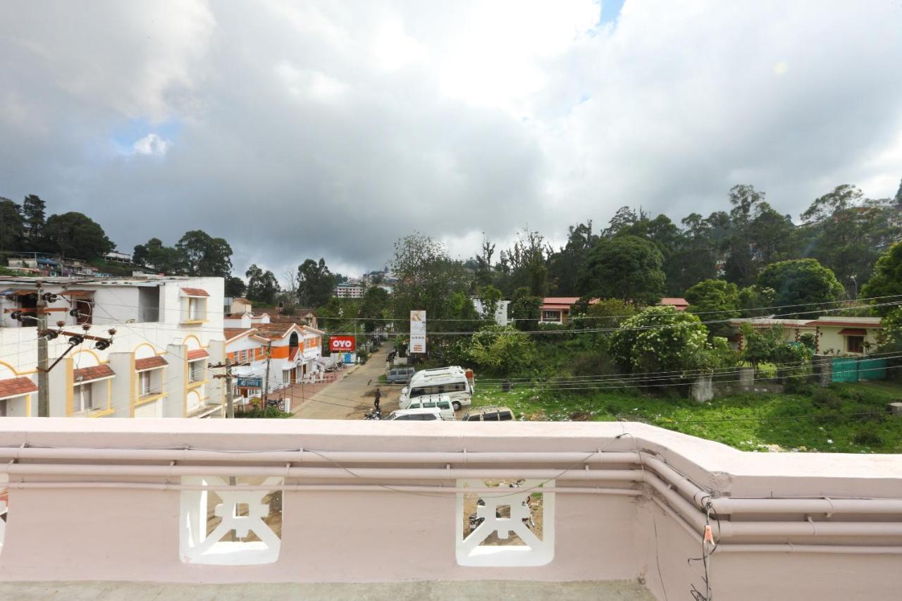 Hotel Oyo 13807 Gurupriya