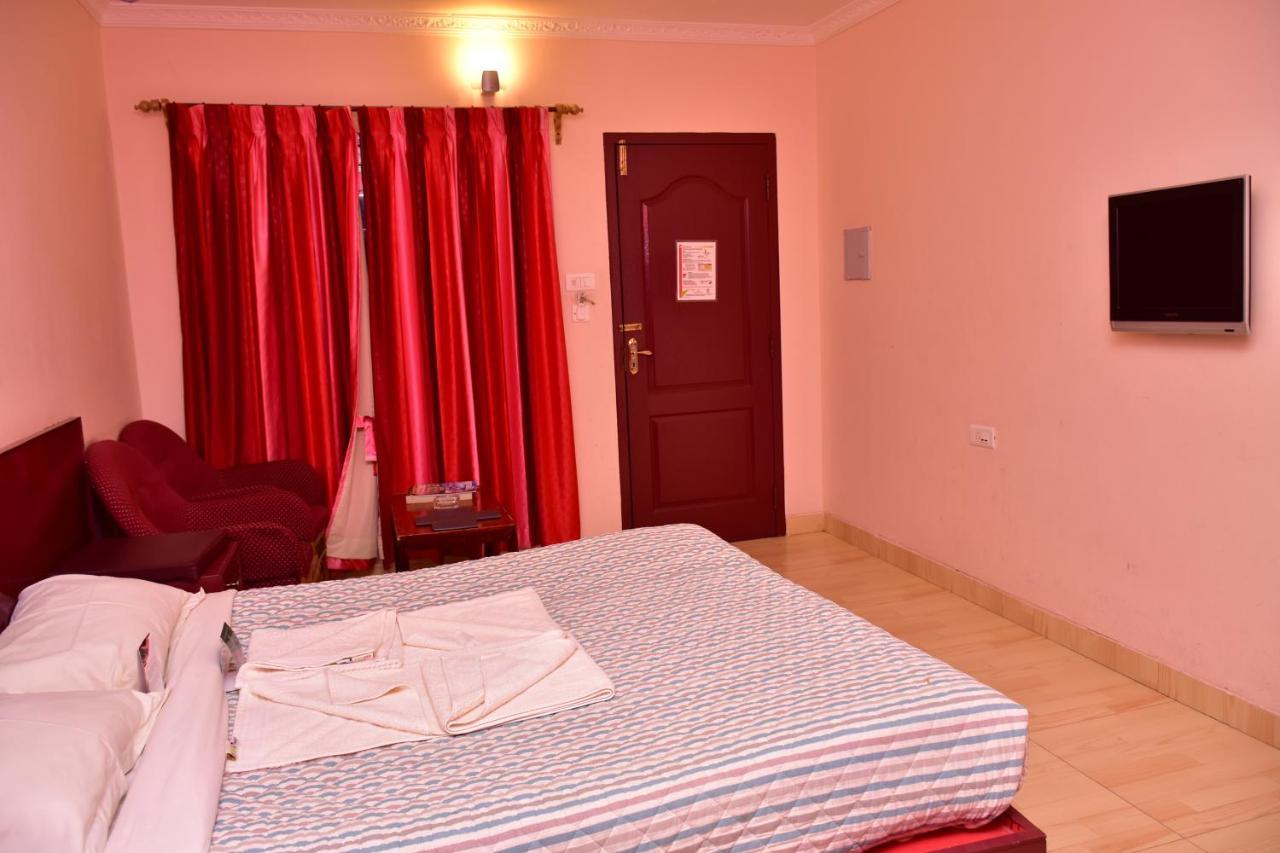 Apple Valley Hotel 3*
