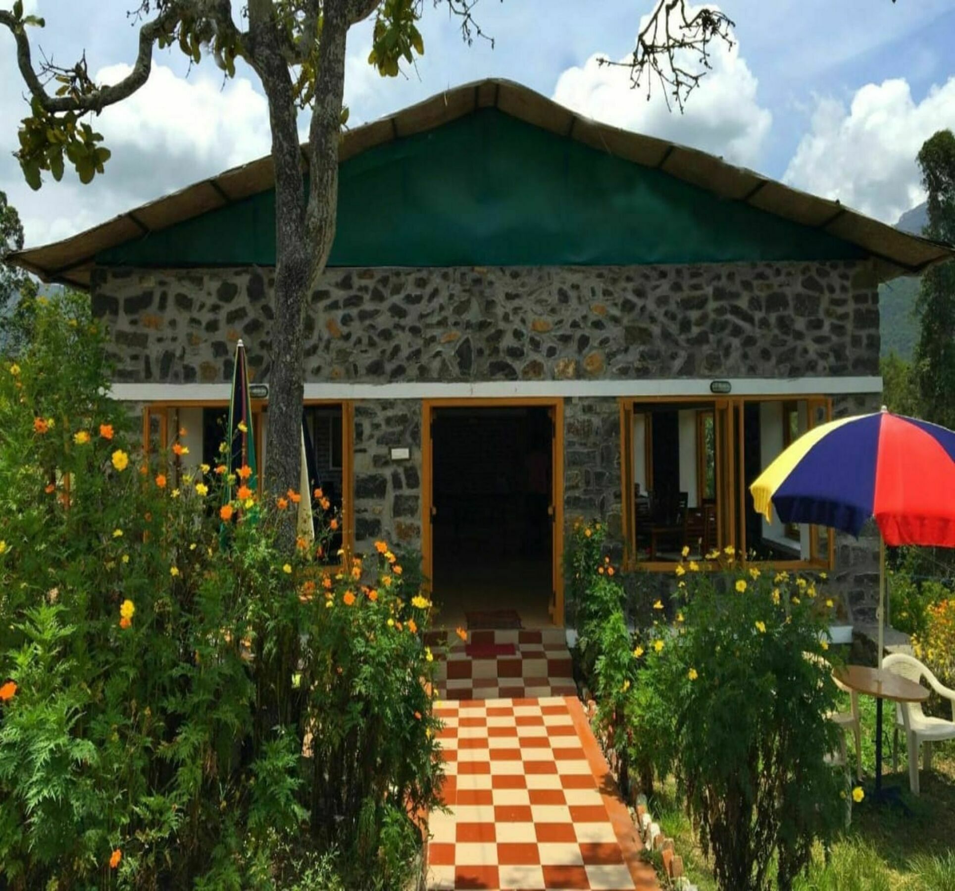 Resort Zacs Valley Resort,