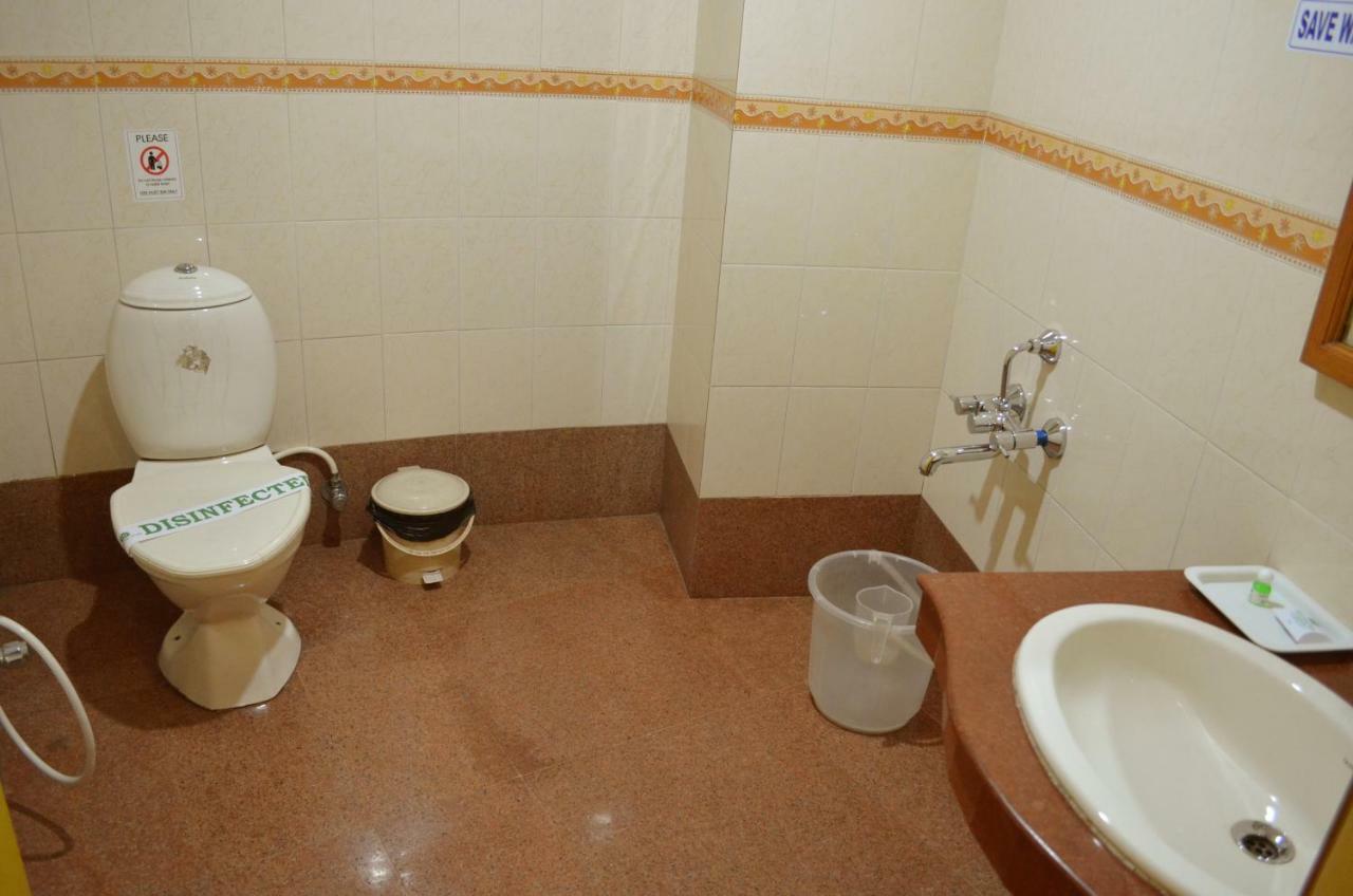 Grand Palace Inn 3*