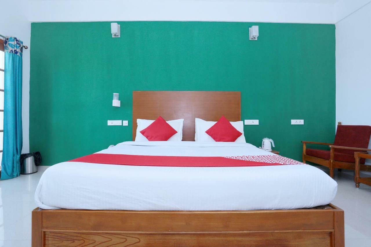 Hotel Oyo 24192 Vc Elite Residency 3*