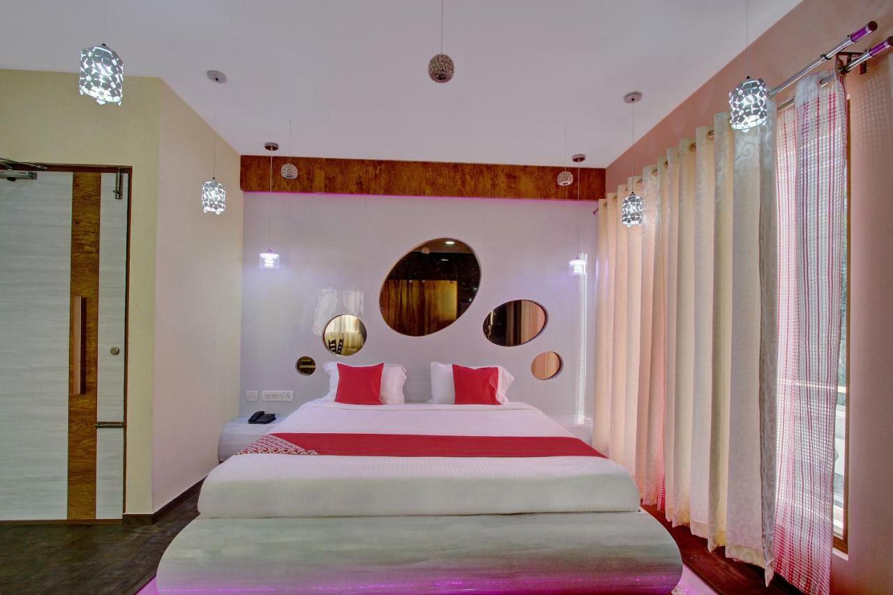 Hotel Oyo 27753 Kasa Luxury