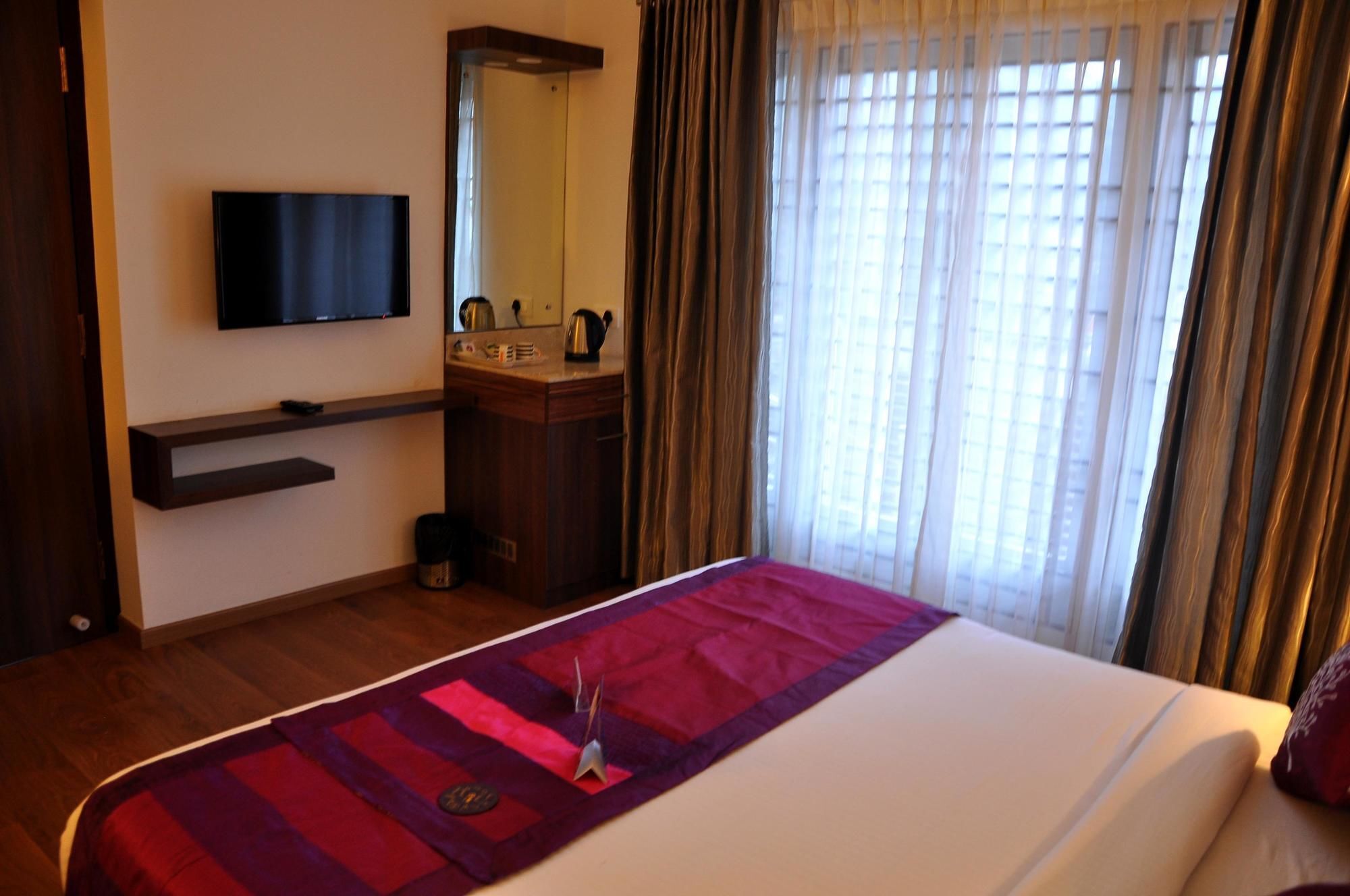 Hotel Oyo Premium Observatory Road
