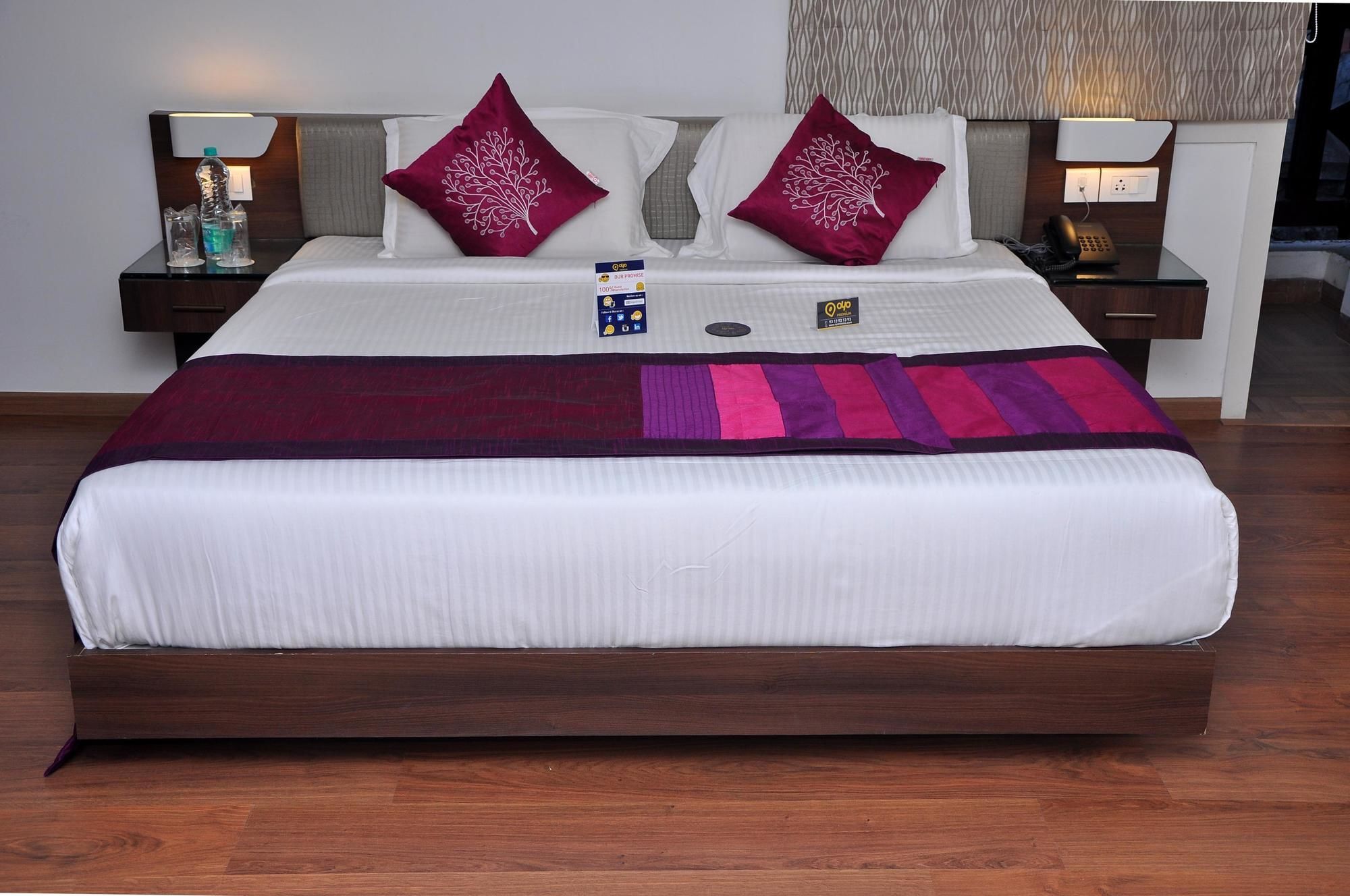 Oyo Premium Observatory Road 3*