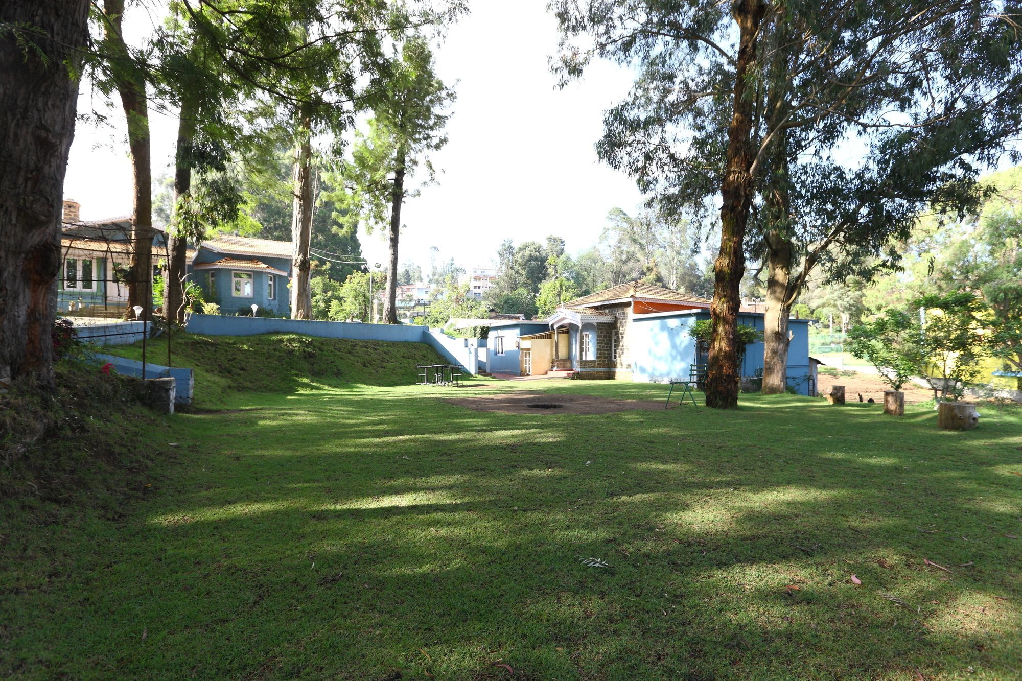 Hotel Oyo Homes 024