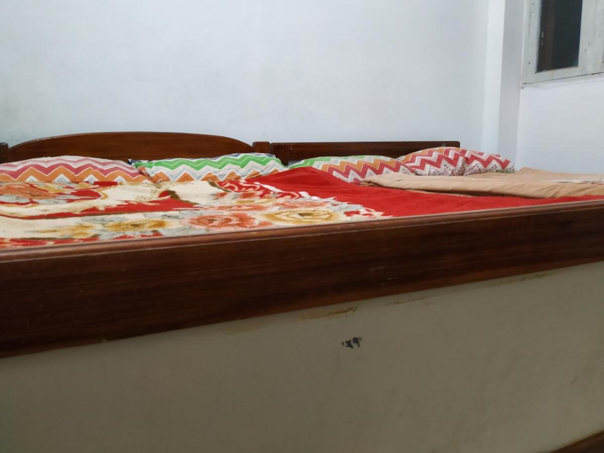 Hostel White House Anandagiri *