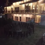 Rr Holidays - Home Stay