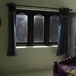 Aran Western Cottage And Room