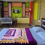 Leaf Colour Homestays