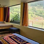 Leaf Colour Homestays