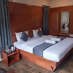 Misty Valley Inn