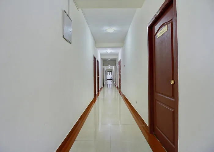 Hotel Rj Inn