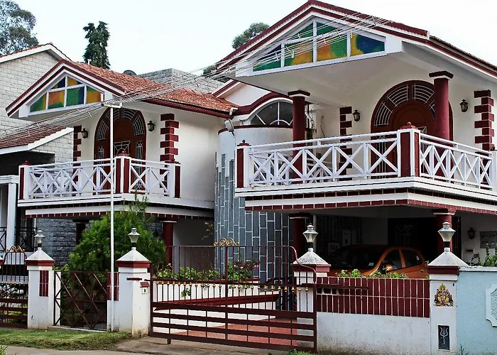 Lakshmi Lands - The Royal Stay