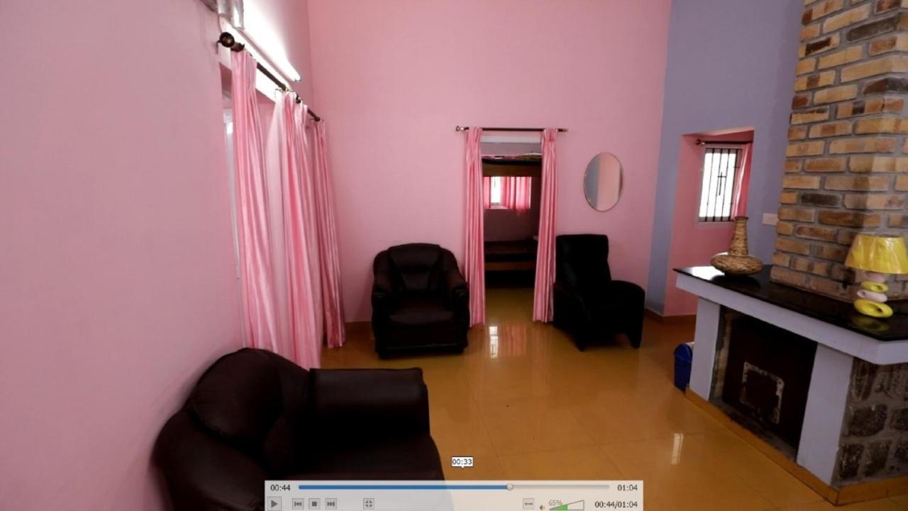 Hotel Status Hillpark 2*