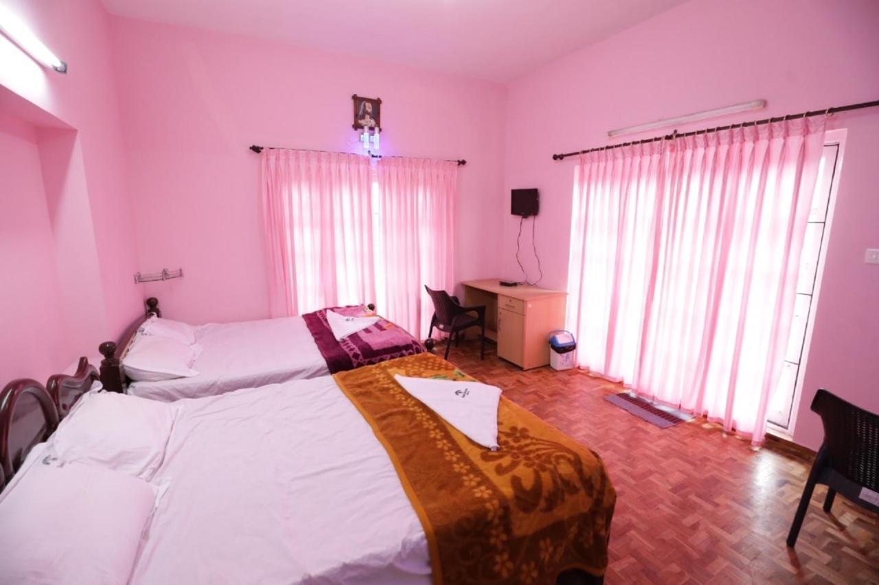 Status Hillpark Hotel Kodaikanal