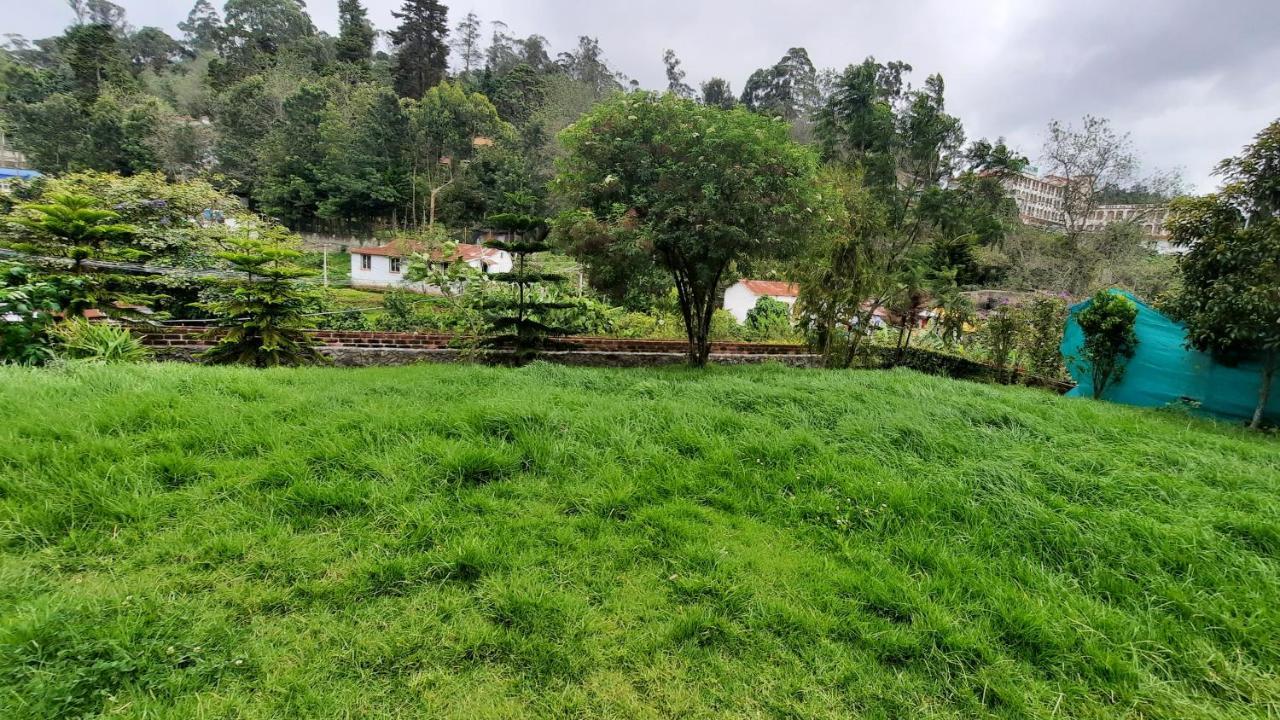 Raahat Hotel