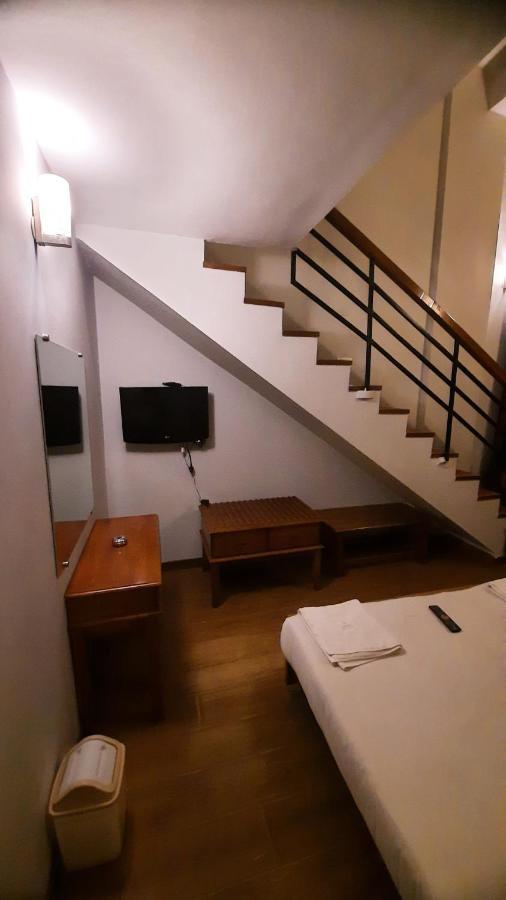Raahat Hotel Kodaikanal