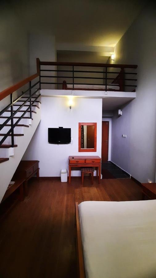 Raahat Hotel 2*