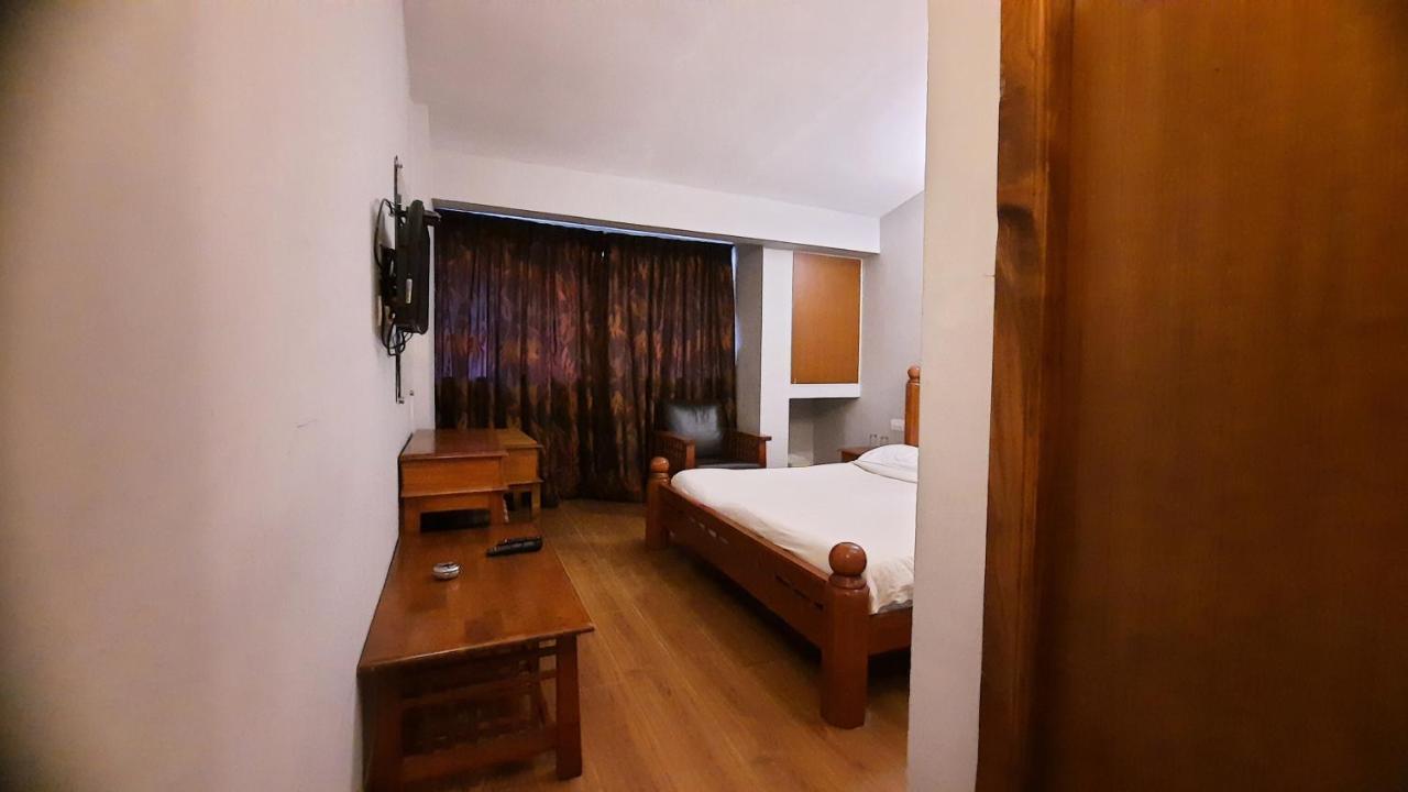 Hotel Raahat 2*