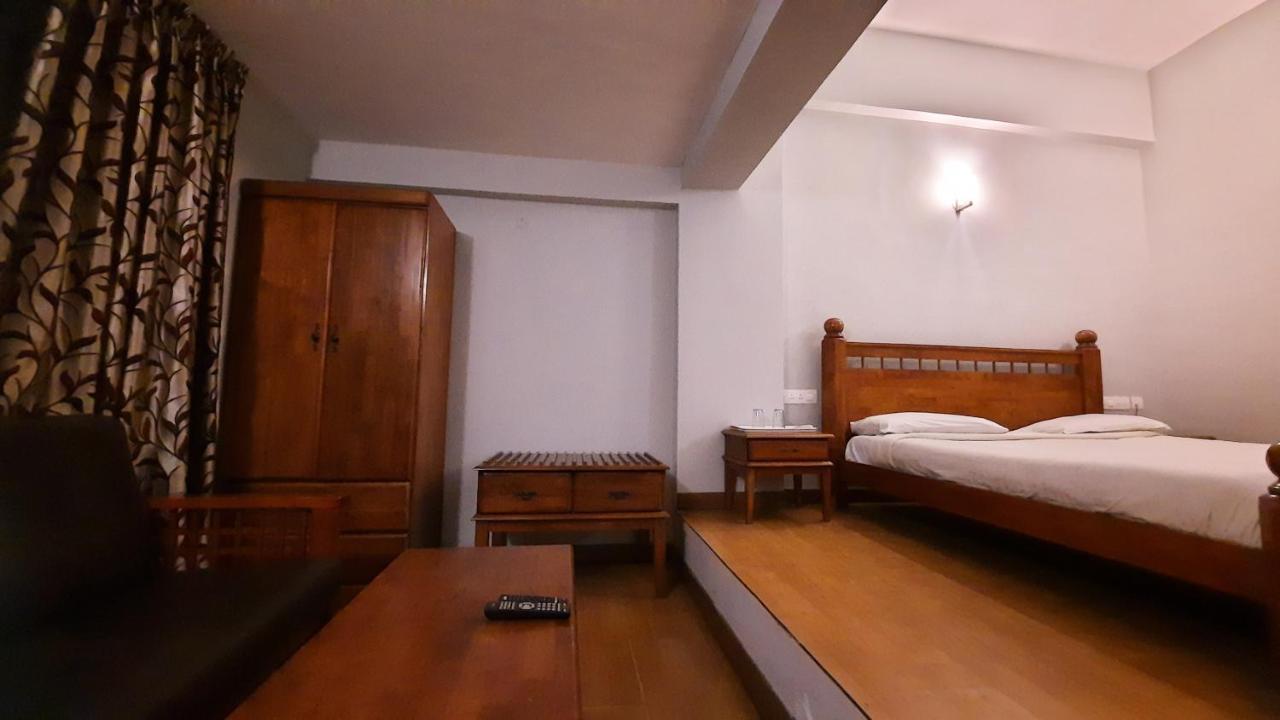 Hotel Raahat 2*