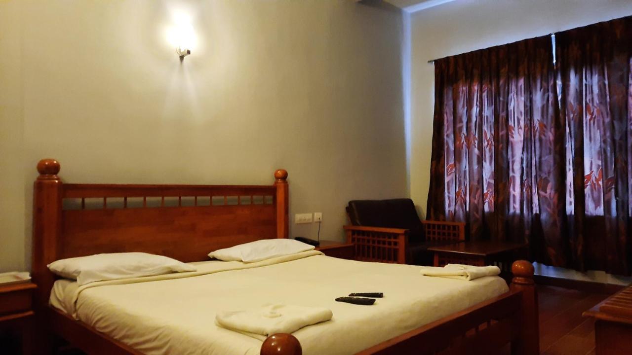 Hotel Raahat 2*