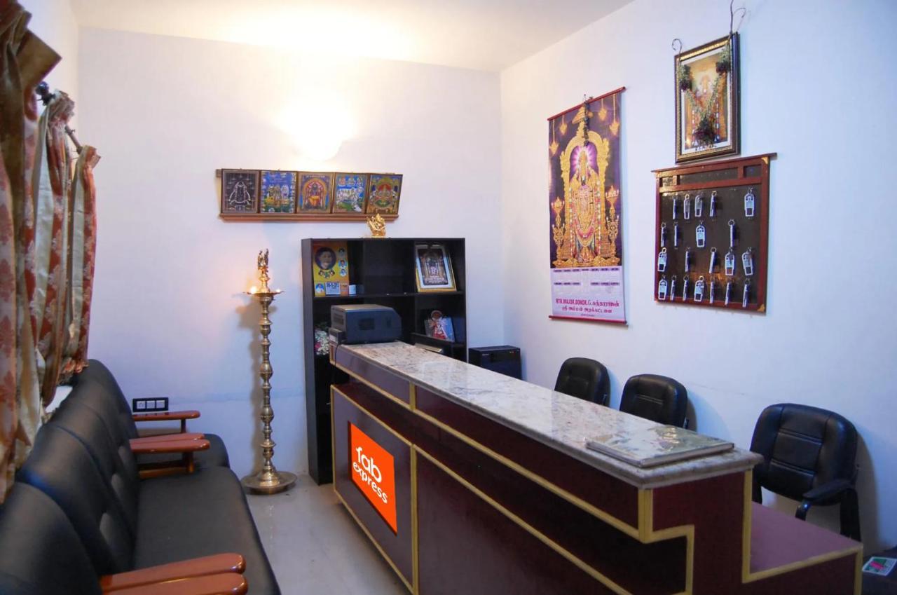 Hotel Fabexpress Apoorva Residency