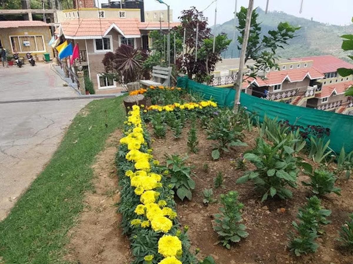 Hotel Fabexpress Apoorva Residency Kodaikanal