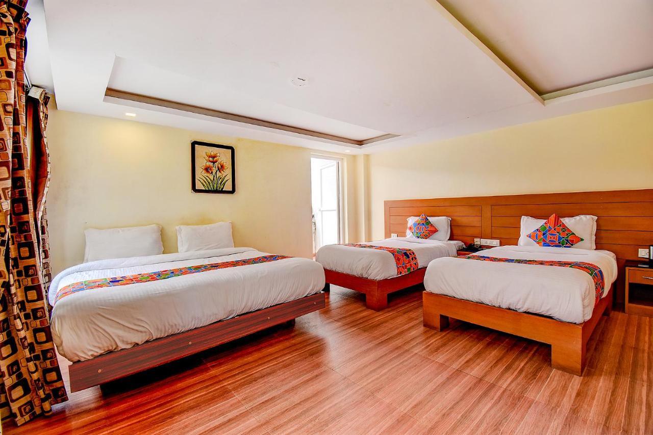 Hotel Fabhotel Abirami Grand - Nr Bryant Park