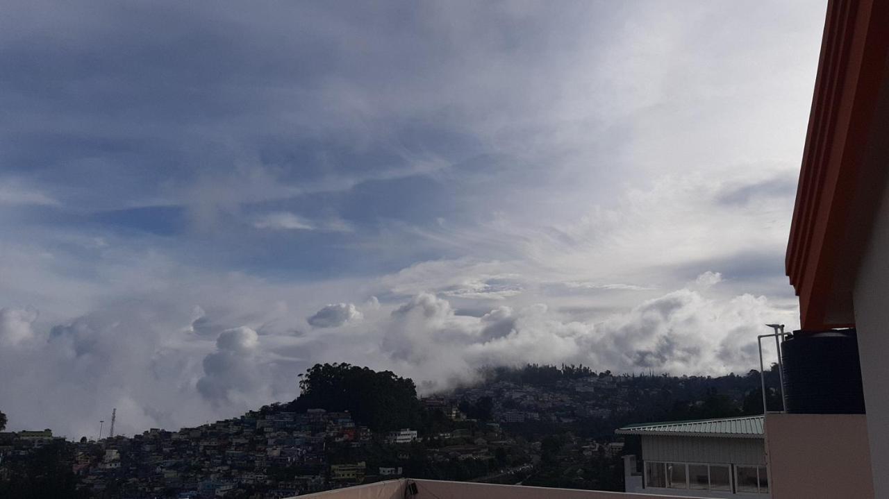Sunrise * Kodaikanal
