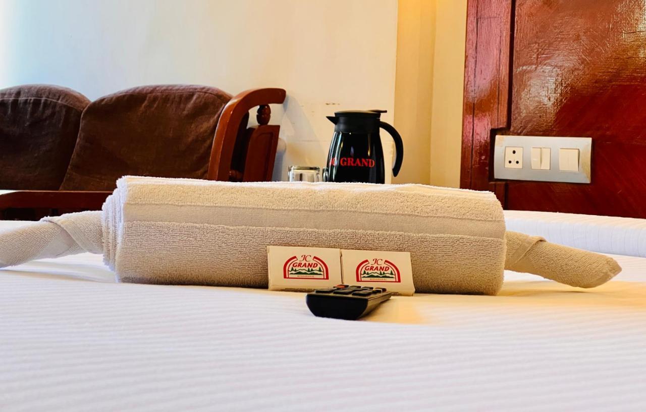 Jc Grand Hostel *