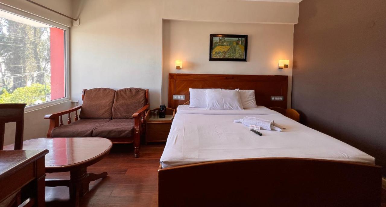 Jc Grand Hostel
