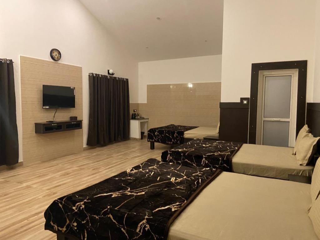 Rr Holidays - Bed & Breakfast