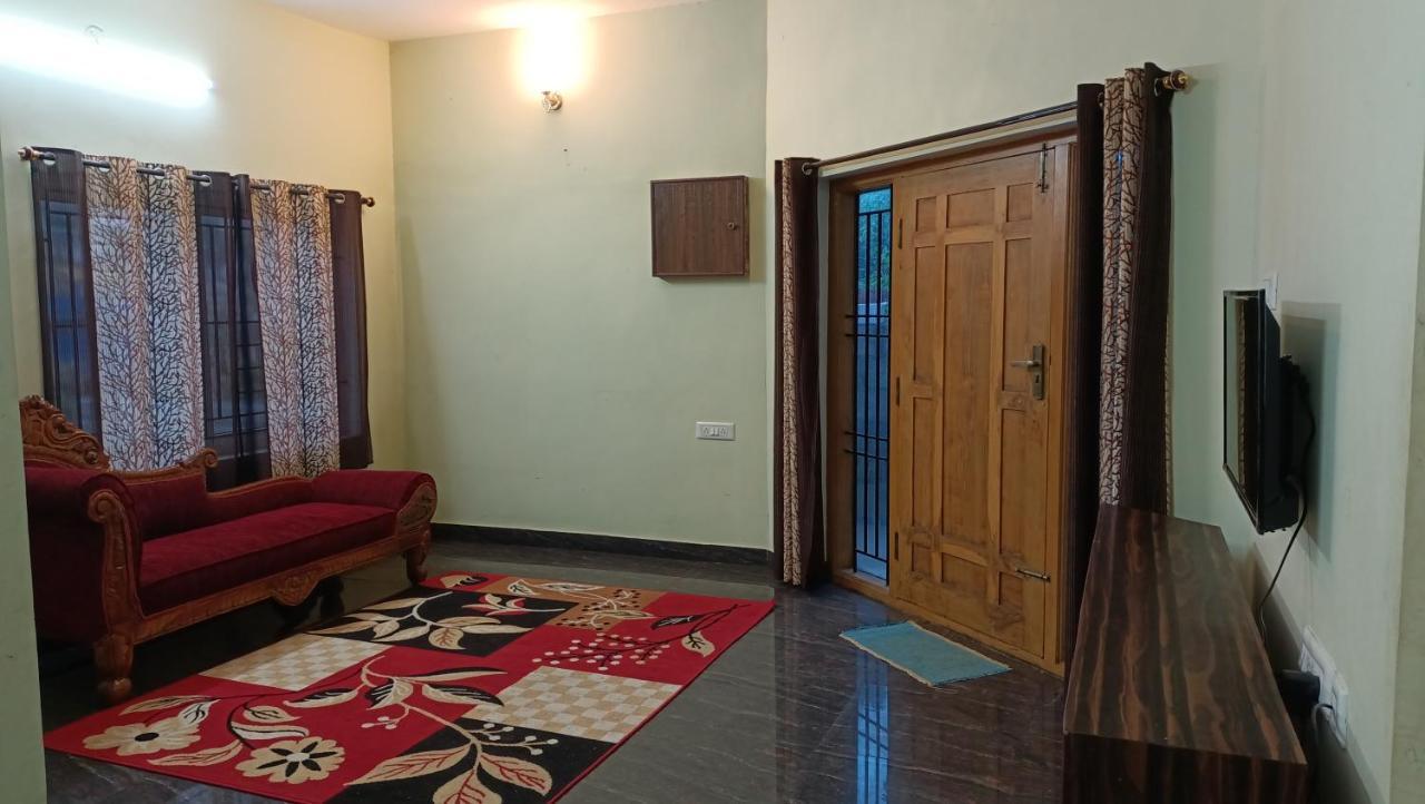 Apartment Sumira Residency *