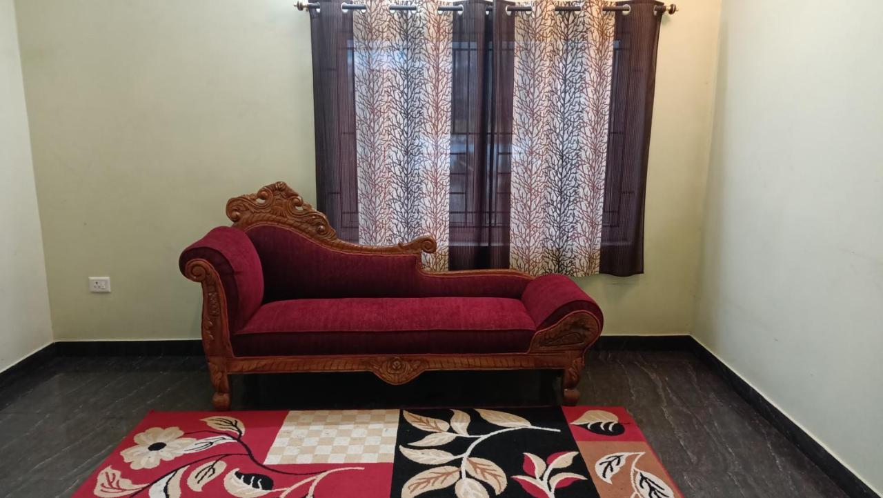 Apartment Sumira Residency *