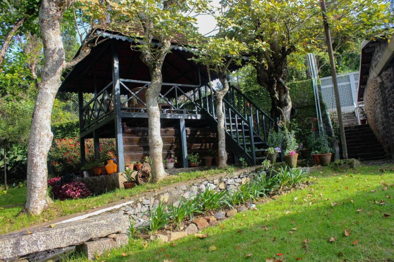 Glass Garden -ggv 6bhk Villa *