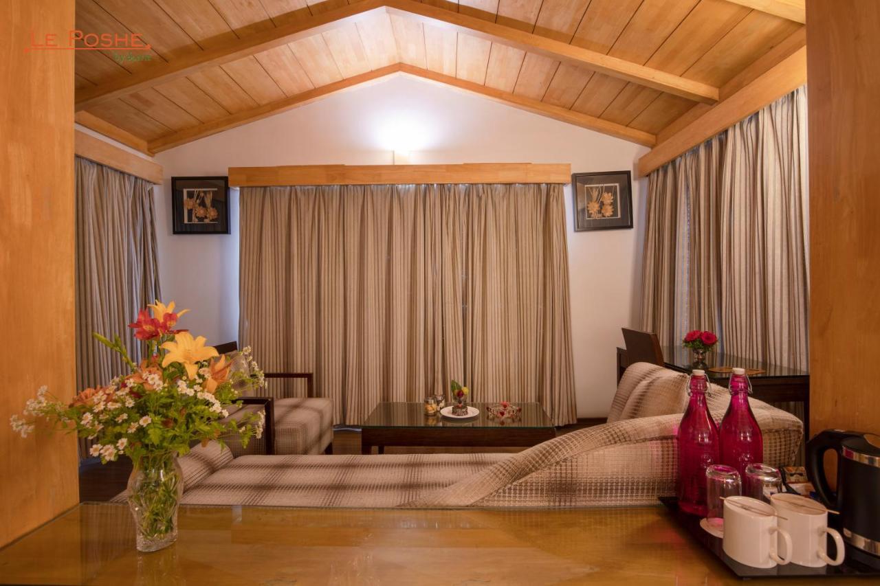 Le Poshe, Hotel