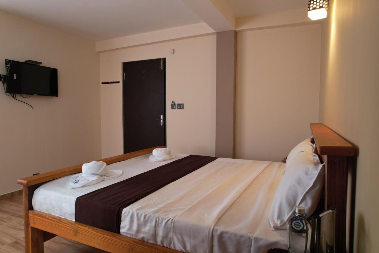 Hotel Lazo Eucy Paradise ,kodaikanal 3*