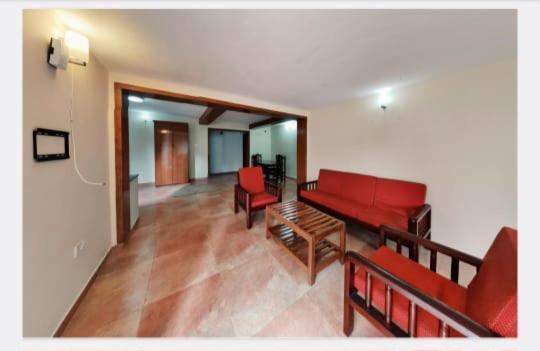 Maple Crest Plot No.44,vgp Layout,17/16-1 & 2 ,swedish Settlement, Observatory Rd, Kodaikanal, Tamil Nadu 624103, India * Kodaikanal