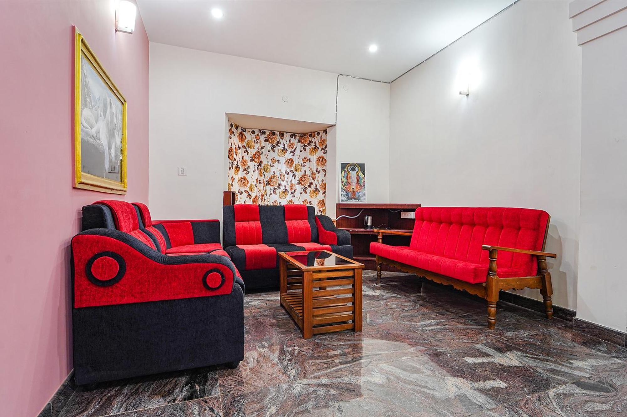 Fabexpress Annaiillam Hotel
