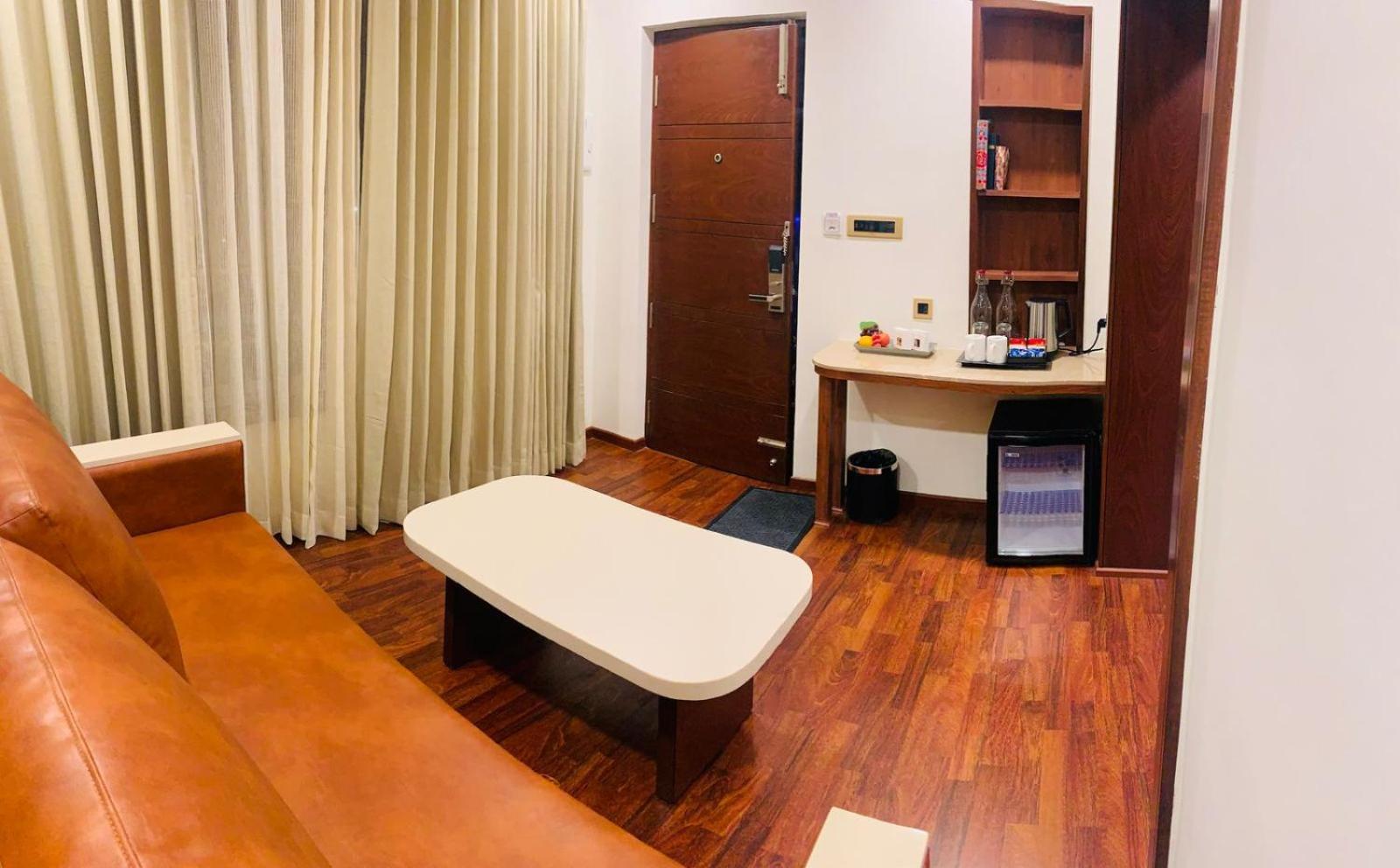Le Poshe, Hotel 4*