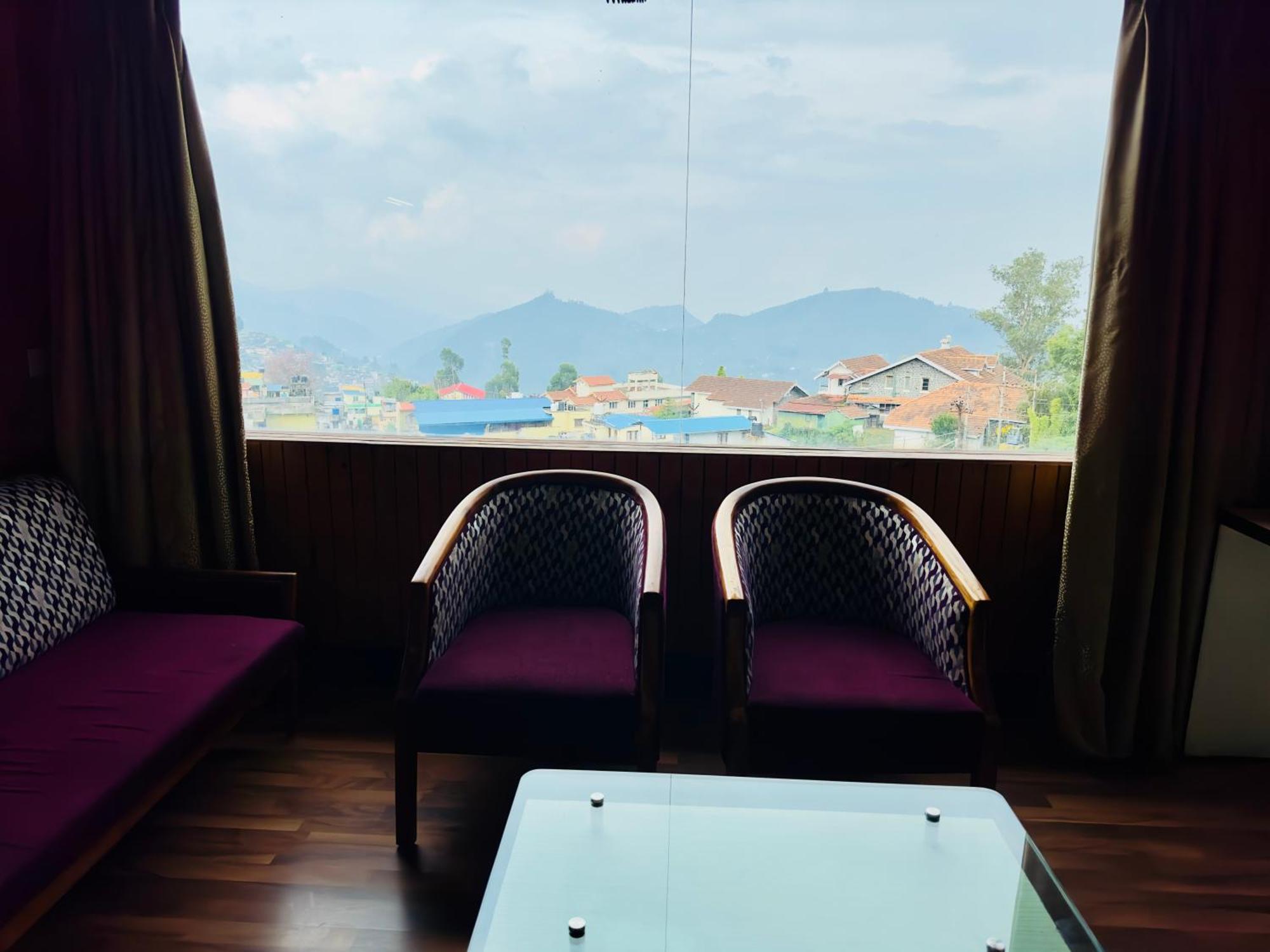 Poppys Pleasant * Kodaikanal