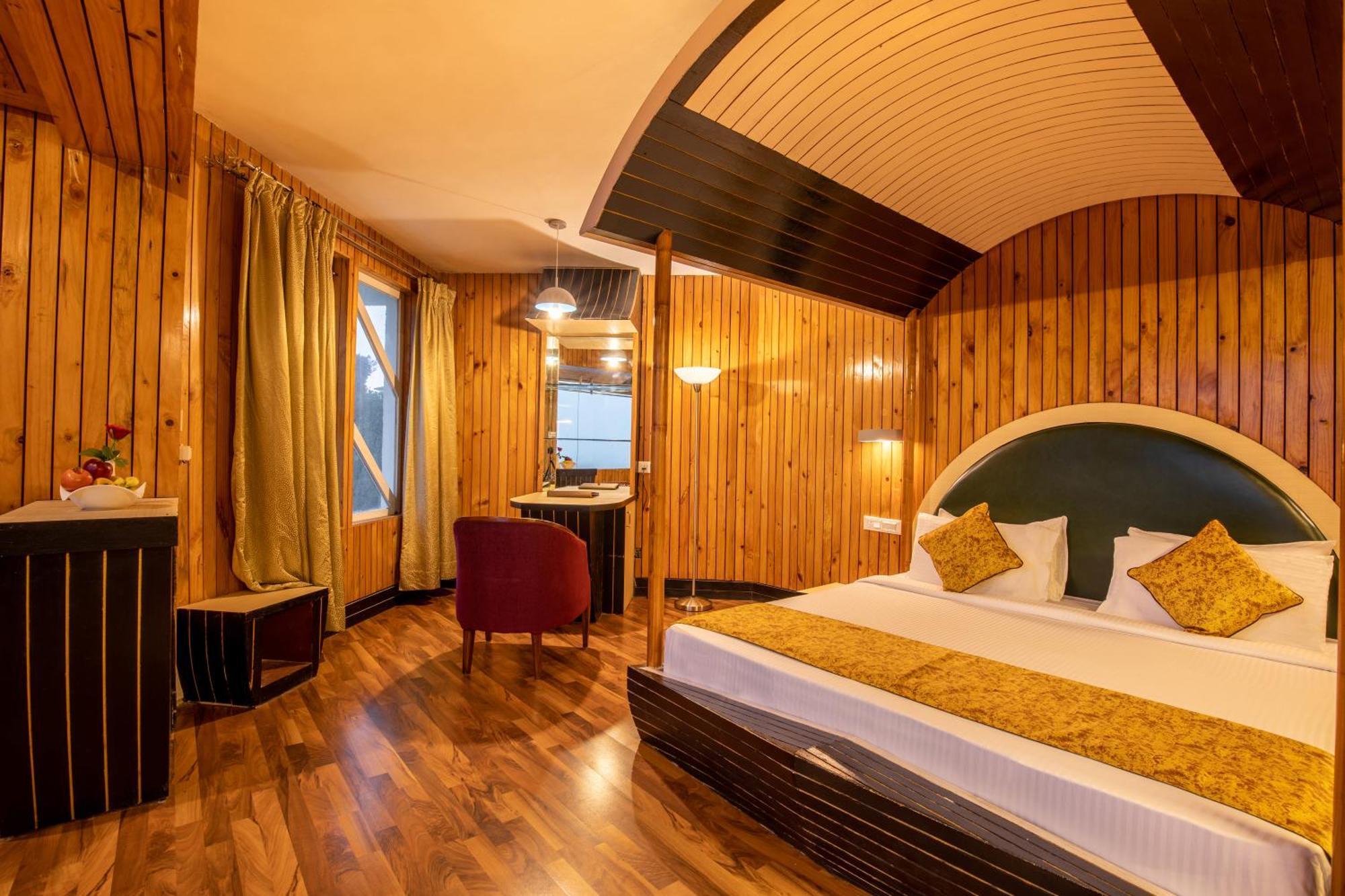 Hotel Poppys Pleasant Kodaikanal