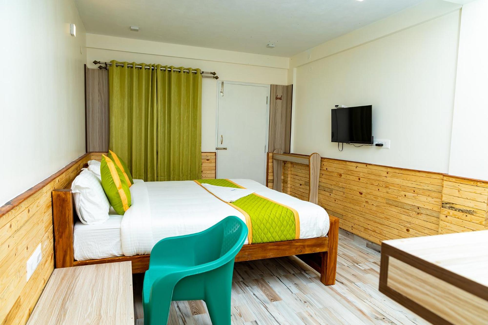 Fabexpress Rmk Nest - Nr Chettiar Park Kodaikanal
