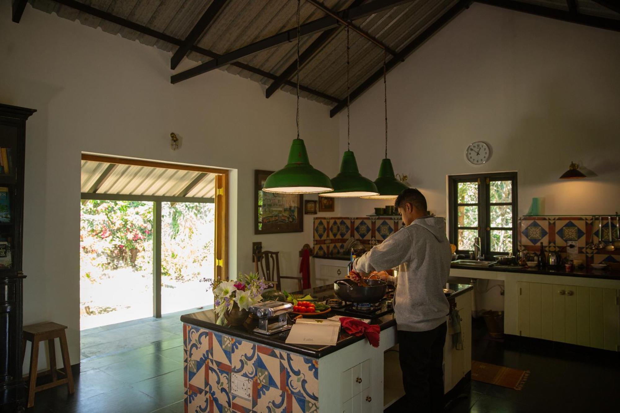 Homestay Isla's Ridge - A Cgh Earth Saha Experience