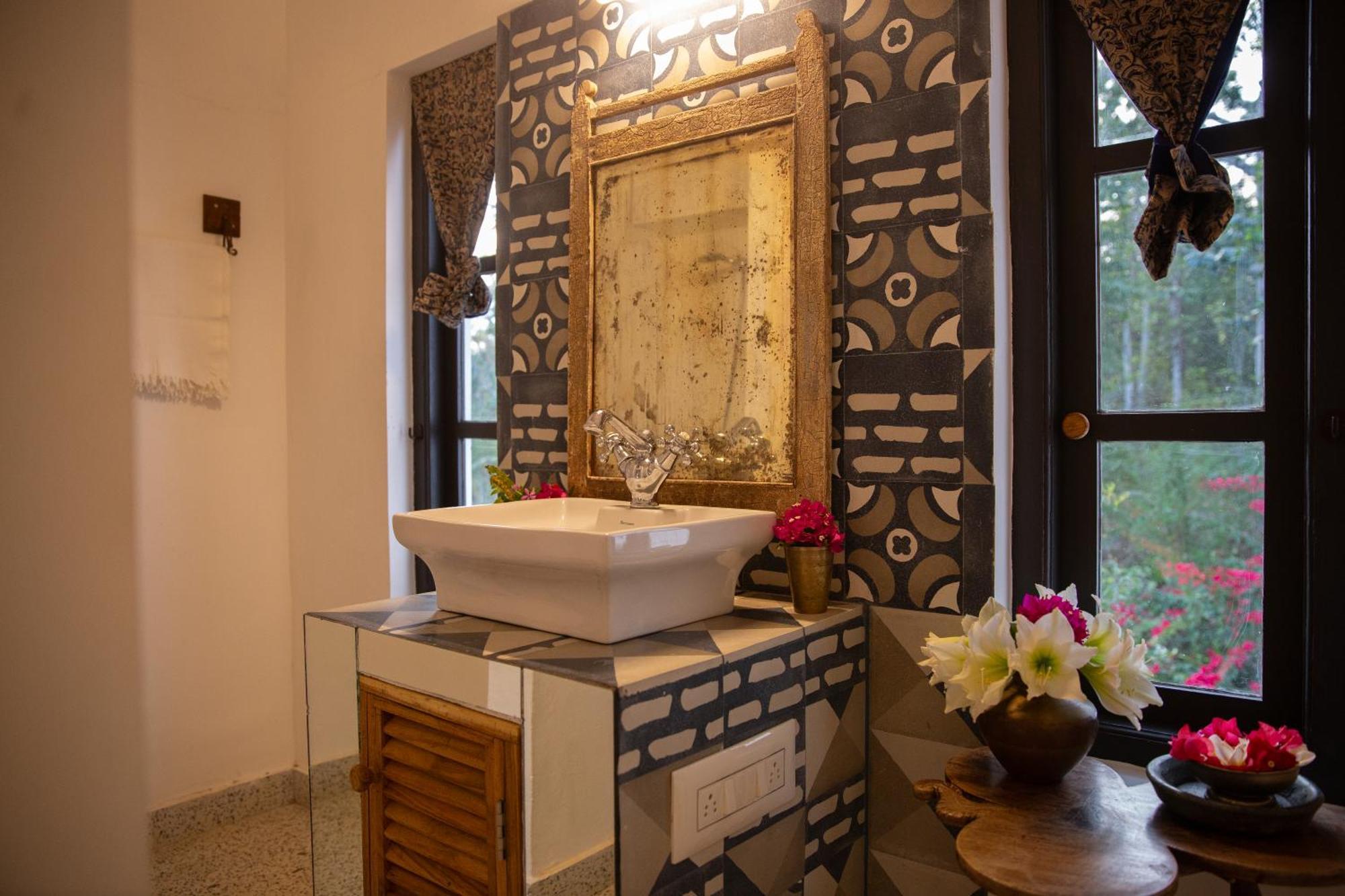 Isla's Ridge - A Cgh Earth Saha Experience Homestay *
