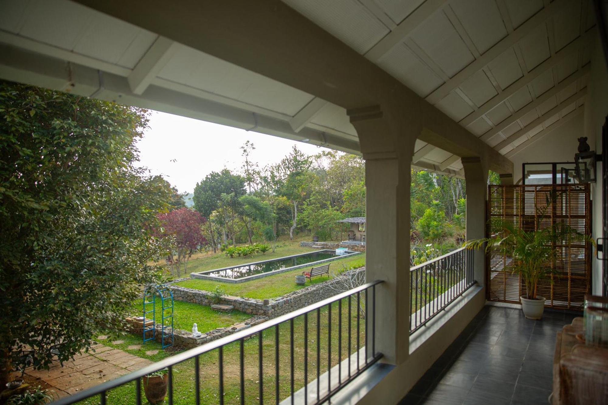 Homestay Isla's Ridge - A Cgh Earth Saha Experience *