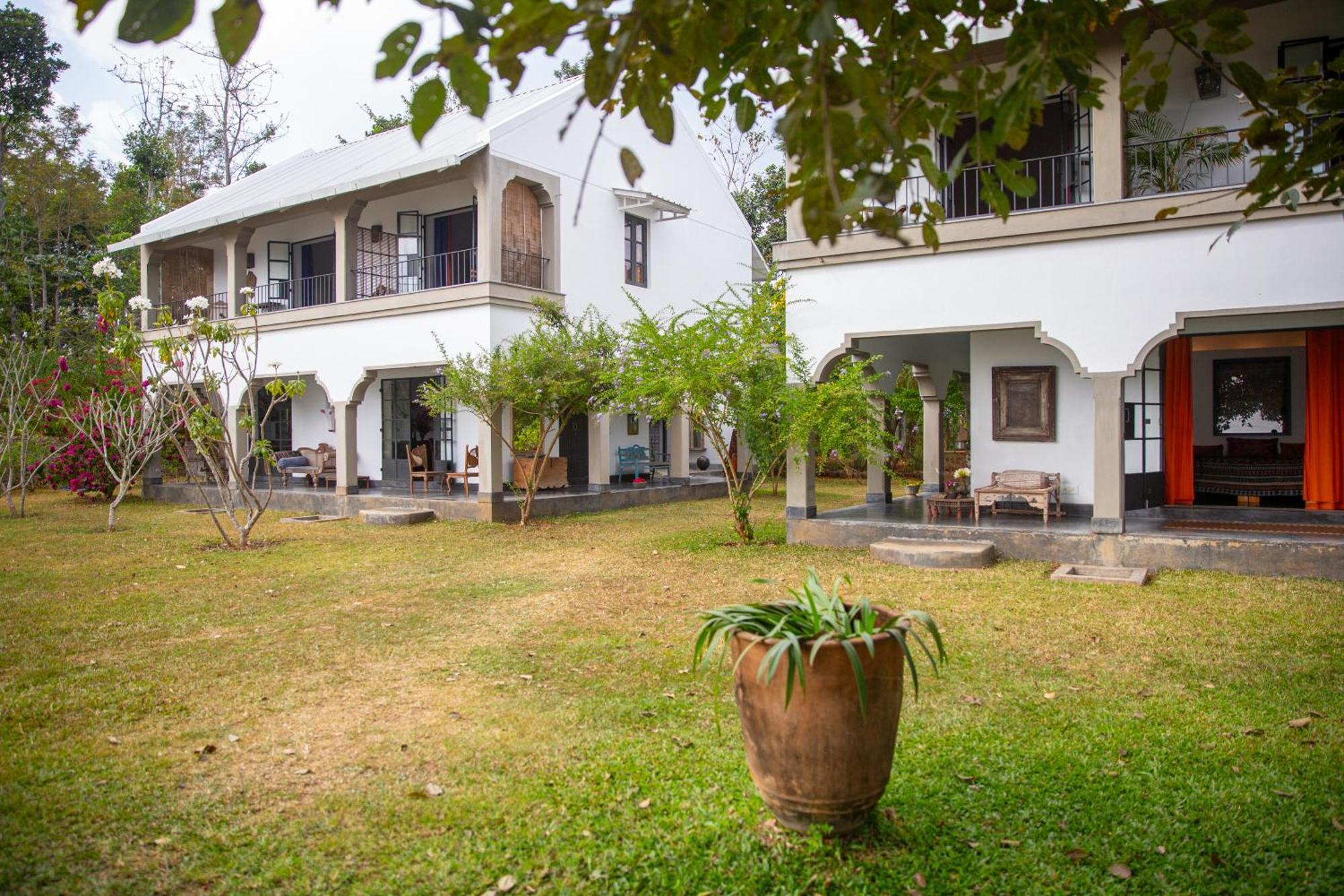 Homestay Isla's Ridge - A Cgh Earth Saha Experience *