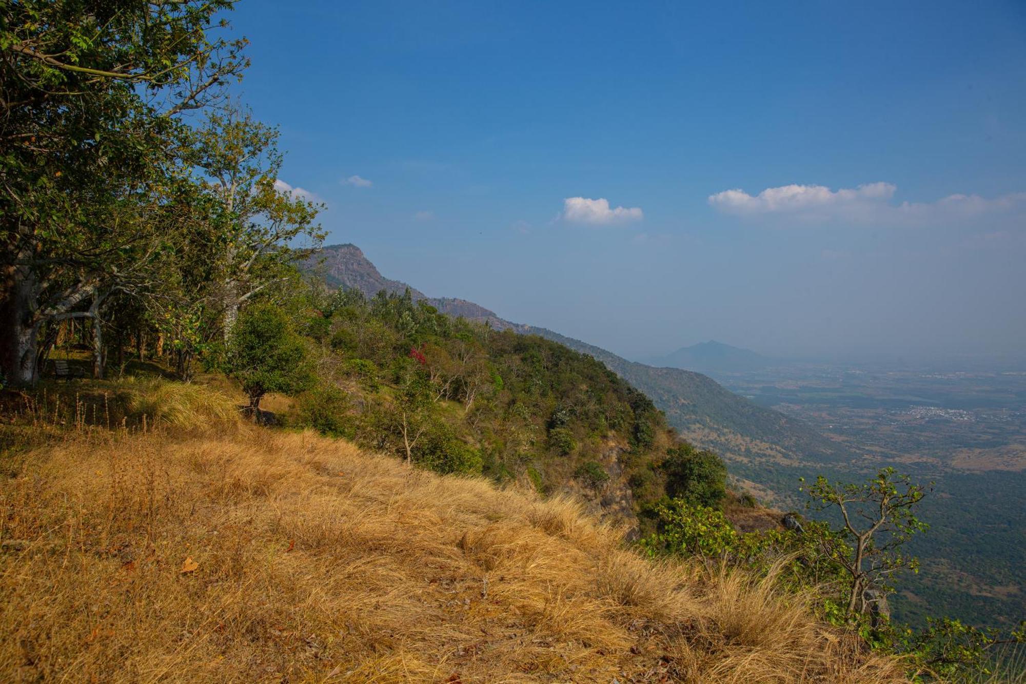 Isla's Ridge - A Cgh Earth Saha Experience Kodaikanal